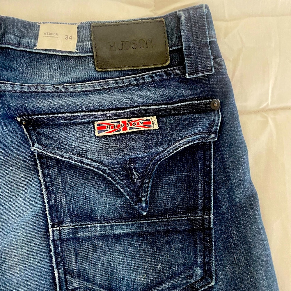 Size 34x32 inseam Hudson bootcut jean.